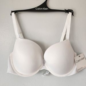 Calvin Klein Push-Up Plunge Bra